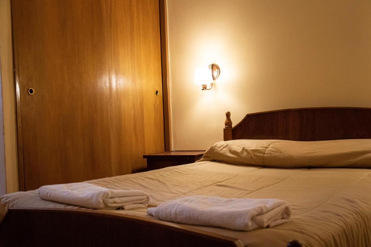 Hotel Provincia Trelew Eksteriør bilde