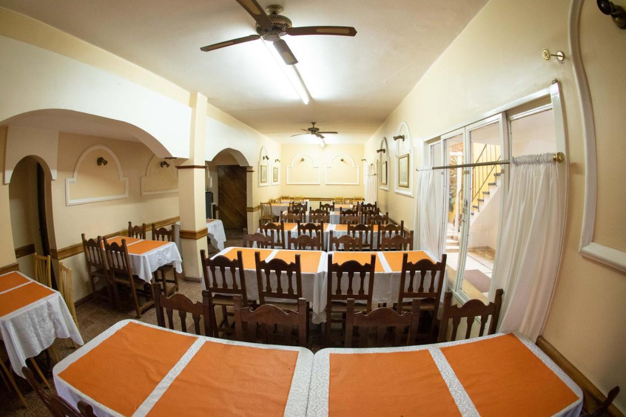 Hotel Provincia Trelew Eksteriør bilde